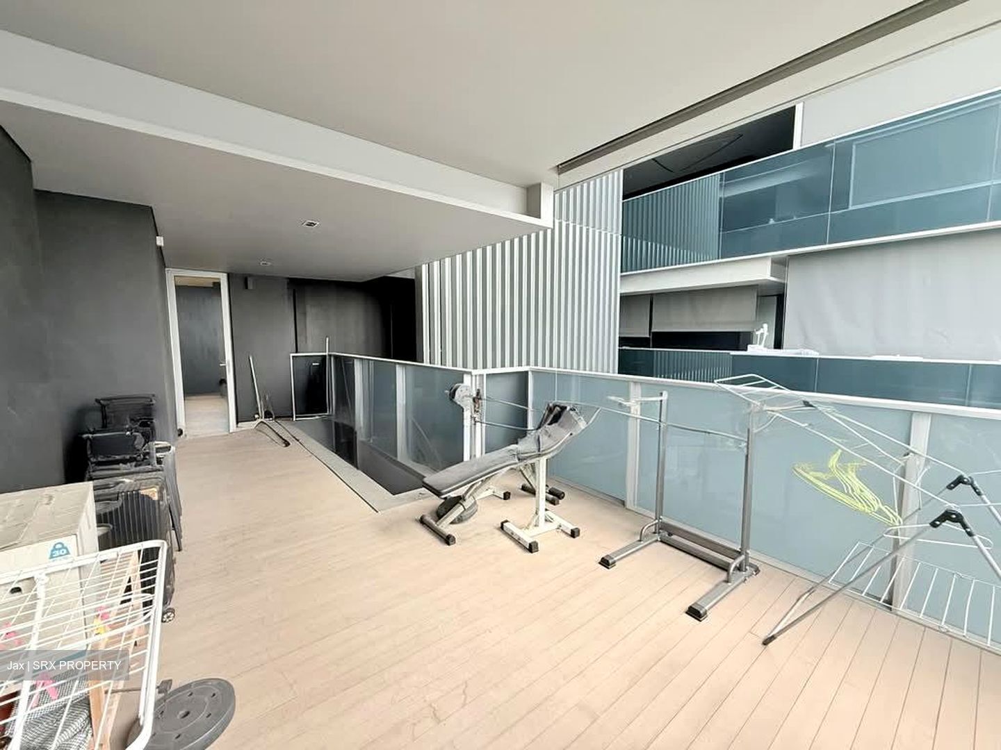 TwentyOne Angullia Park (D9), Condominium #560446391